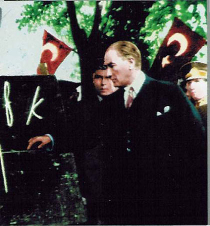 Atatürk ve Öğretmenler Günü (Resim)